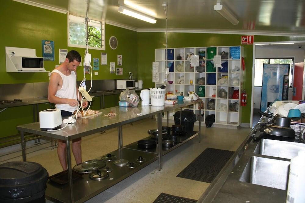 Nomads Airlie Beach (Adults Only) Екстериор снимка