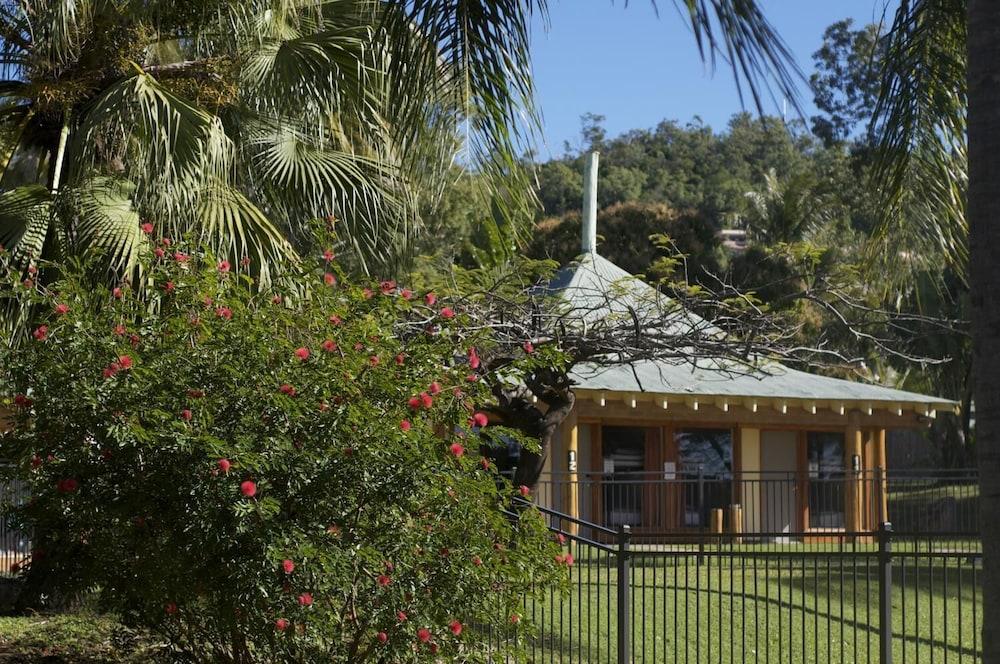 Nomads Airlie Beach (Adults Only) Екстериор снимка